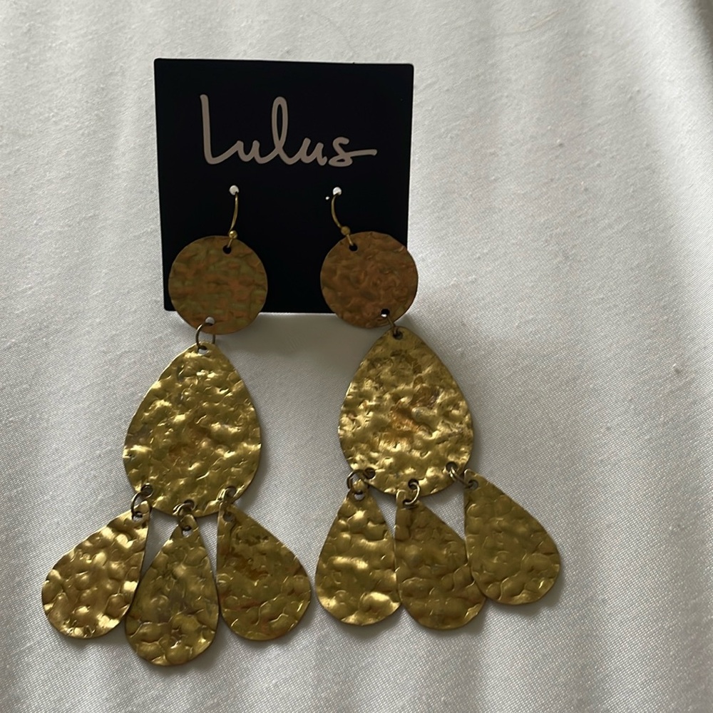 Lulus earrings